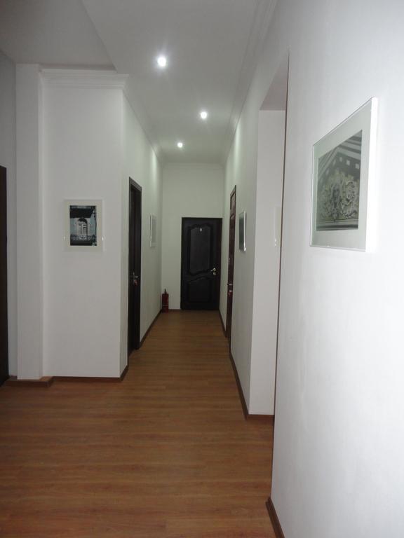 Hotel Corner Tbilisi Exteriör bild